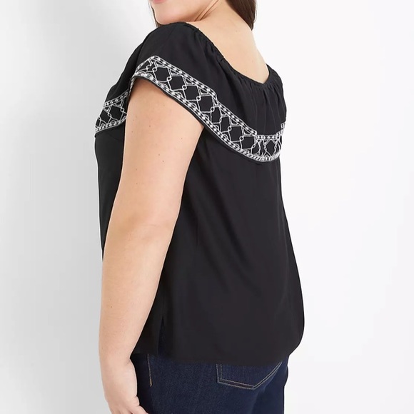 Lane Bryant Tops - NWT LANE BRYANT Embroidered Top